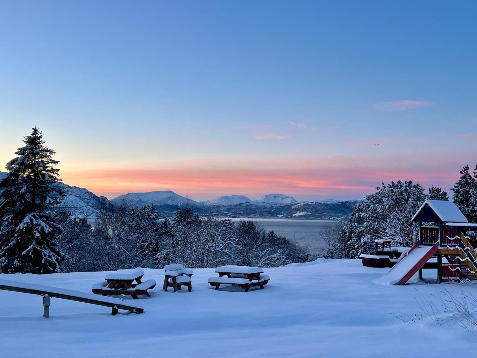 Wake Up To A Beautiful View And Smell Of The Sea Appartement Kristiansund Buitenkant foto